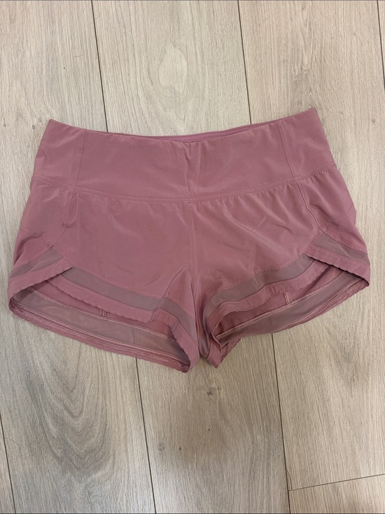 lululemon athletica Pants - Lululemon shorts size 6. Great condition